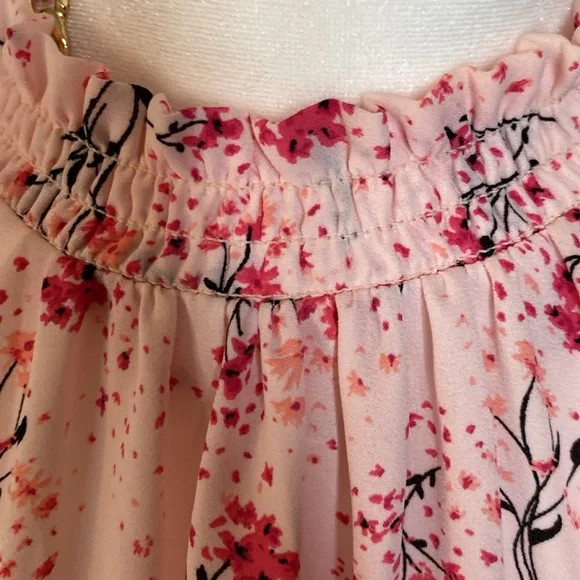 LOFT Pink and Black Flutter Sleeve Ruffled Blouse Size XLP - Picture 2 of 11